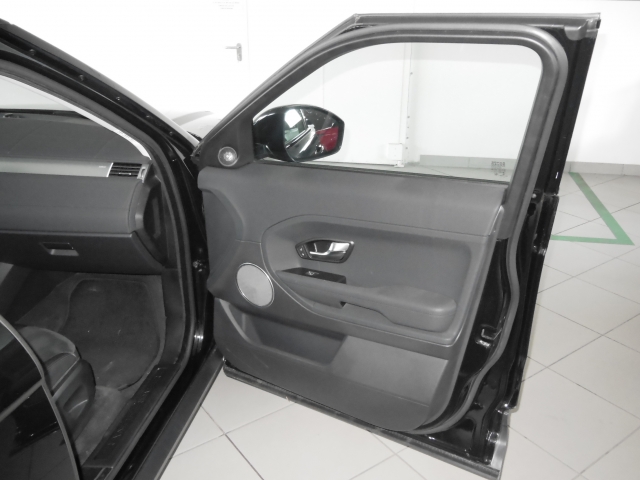Land Rover Range Rover Evoque 2.2 TD4 Pure 5p