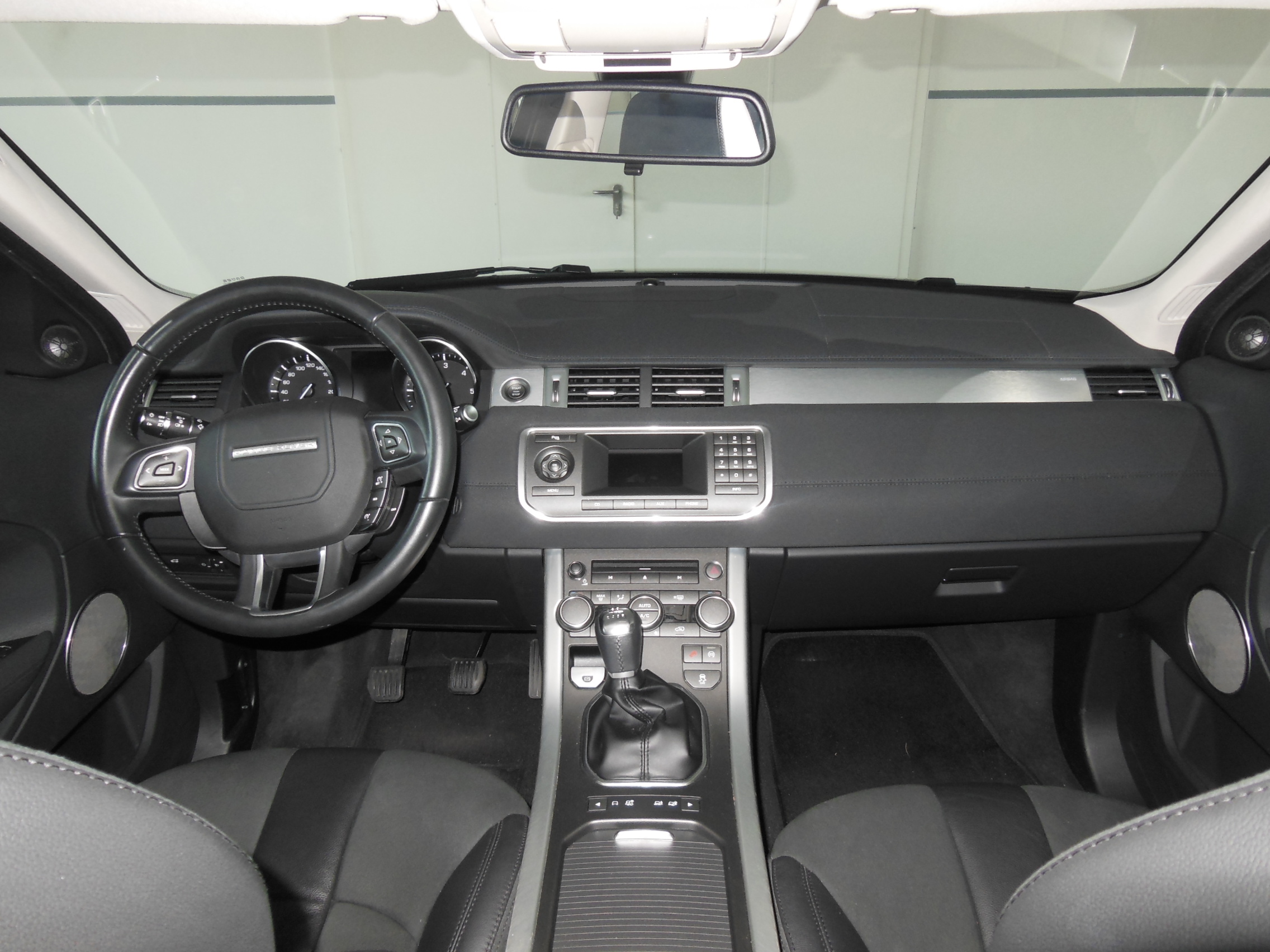 Land Rover Range Rover Evoque 2.2 TD4 Pure 5p